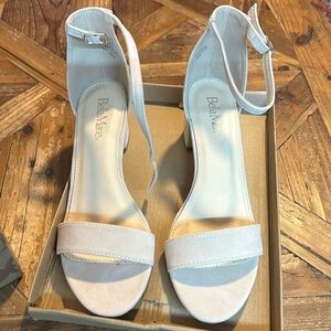 Bella Marie Nude Velvet shoes size 7.5
